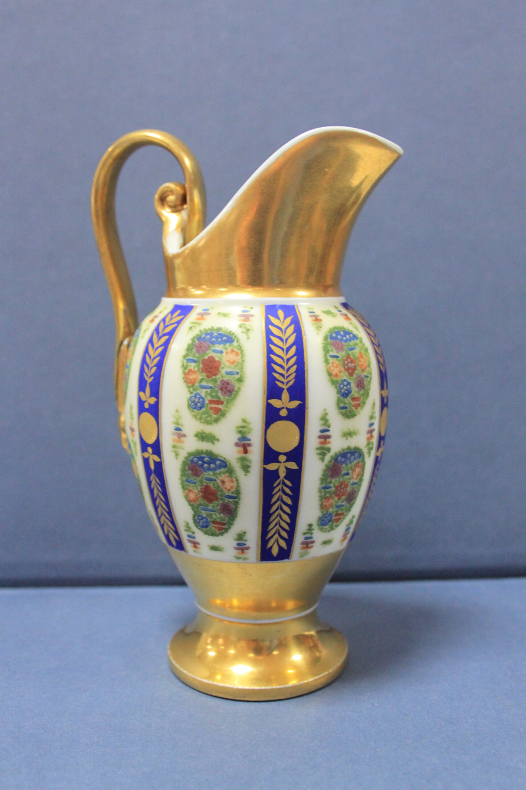 Сливочник, завод Гарднера, начало XIX века